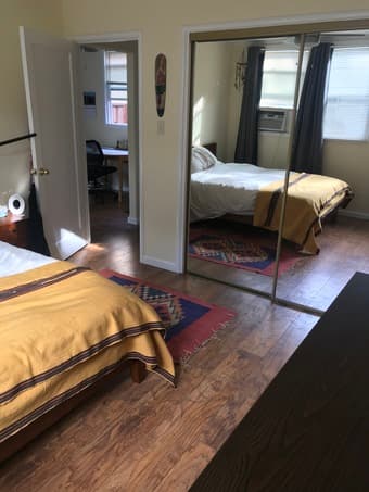 Spacious 1 Bedroom. Bike to Stanford! 3