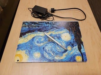 Surface Book 2 13.5" Intel Core i7, 256gb, 8gb RAM, dGPU 3