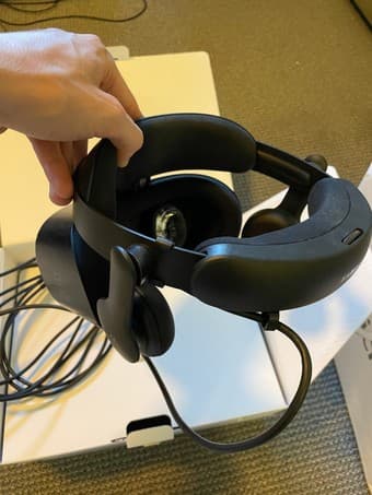 Samsung Odyssey Plus VR Headset 3