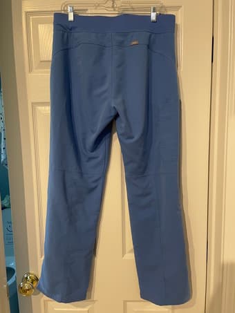 New FIGS Scrub Pants- Women's Size Medium 2