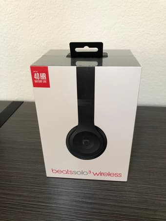 Beats Solo3 Wireless Headphones - The Beats Icon Collection - Matte Bl 2