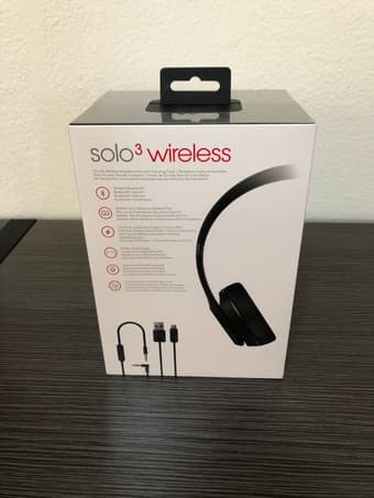 Beats Solo3 Wireless Headphones - The Beats Icon Collection - Matte Bl 4