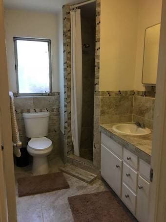 Furnished Bedroom in Menlo Park Walking Distance to Campus 3