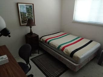 Mountain View Private Room, New Hardwood Floors & Freshly Painted Room 1