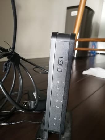 Netgear C3000 cable modem + wifi router DOCSIS3.0 1