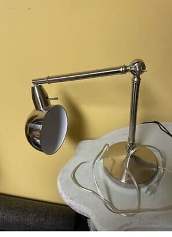Portable luminaire lamp Silver Tone Adjustable 33 Inches desk lamp 2