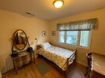 Palo Alto Central Location- Furnished Bedroom For Female Occupant 1