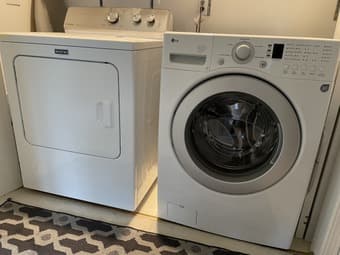 Palo Alto Central Location- Furnished Bedroom For Female Occupant 4