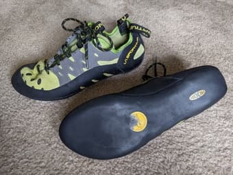La Sportiva Tarantulace climbing shoes - EUR 44, US 10.5+, EU 9.5 1