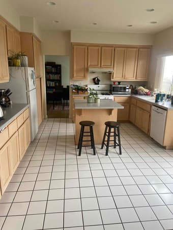 Room for rent in large, beautiful Pacifica home w ocean views 2