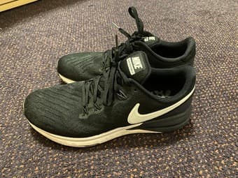 Women's Nike Air Zoom Structure 22 Running Shoes - Size 9, Black 1