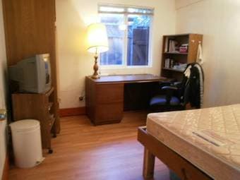 $890 Furnished private room in Palo Alto house for rent now 3