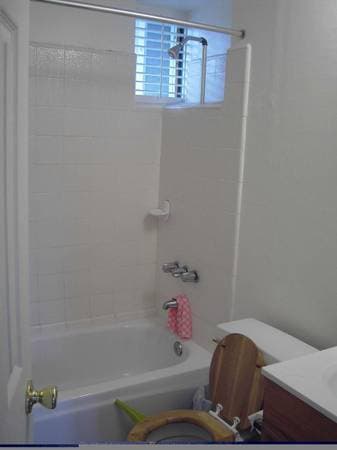 $890 Furnished private room in Palo Alto house for rent now 4