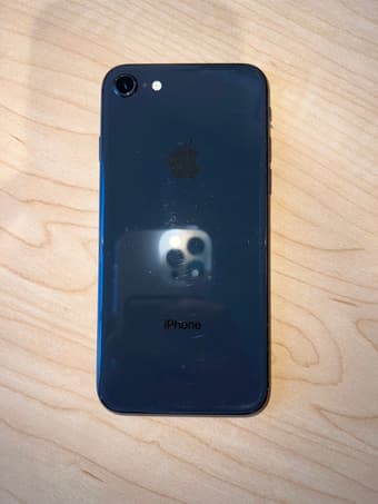 iPhone 8 Space Grey 64 GB Unlocked 1