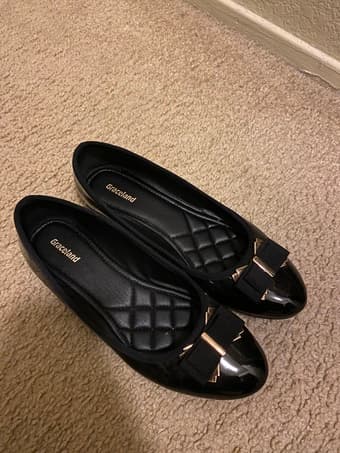 Women flat shoes size 7.5/38 in excellent condition 1