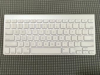 Apple Wireless Keyboard - good working condition 1