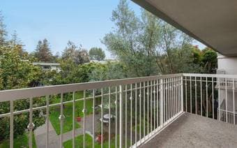 Master Bedroom for $1440 in Mountain View in 2B/2B from Oct 11 4