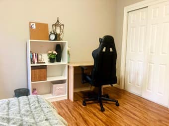 Extra large 1 bedroom in 3 bed 2 bath house 2