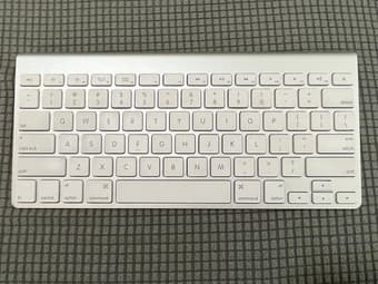 Apple Wireless Keyboard and Trackpad 2