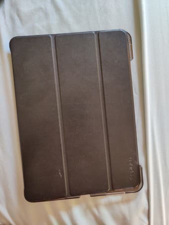 Spigen cover iPad Air 4th Gen (2020) 1