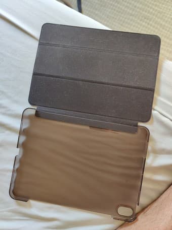 Spigen cover iPad Air 4th Gen (2020) 3