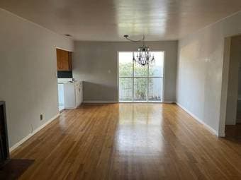 1100ft2 - Sunny 3 Bedroom/1Bath House, great neighborhood, large yard 2