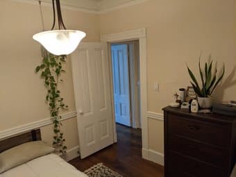 Housing in the city - Mission 2Br/1ba w/ parking! (late 20s alum) 4