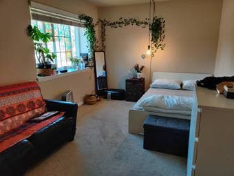 Large room in a Palo Alto 2BR duplex apartment, close to campus 1