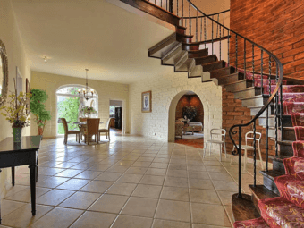 2 Bedrooms available in Los Altos Hills (5 miles to campus) 4