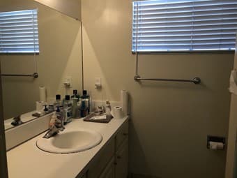 $880! One bed of a twin-bedded master room at North Downtown Palo Alto 2