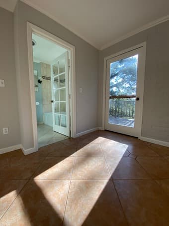 Charming Cottage for Rent 4