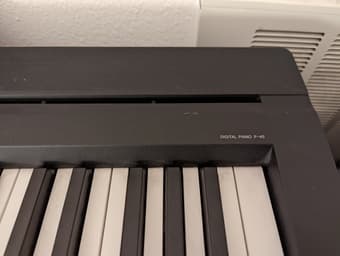 Yamaha p-45 two years old , 88 keyboard electric piano for sale 2