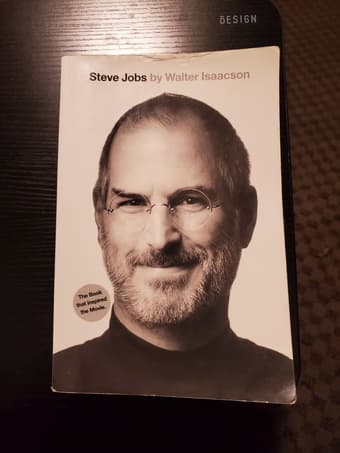 Steve Jobs - biography by Walter Isaacson - used, good condition 1