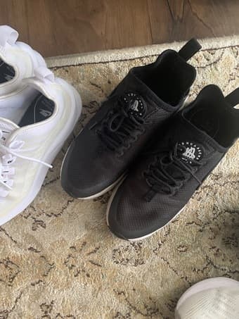 2 pairs of nike women shoes size 6 1