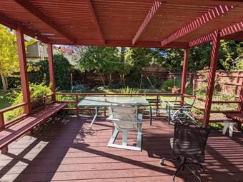 Palo Alto Short-term Room Rental (December!) in Spacious House 4