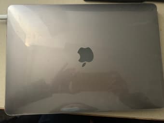 Macbook Pro 13 inch 2018 i5, 500 GB/ 8 GM 2