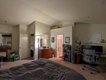 $1530 Private Bedroom AND Private Bathroom - Townhouse in Redwood City 4