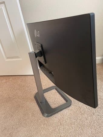 LG UltraWide 34' 21:9 Curved Monitor 3