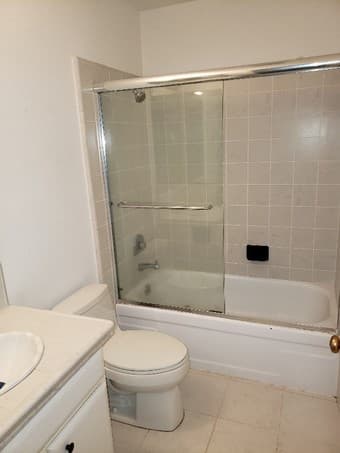 apartment on campus available now until March 1 4