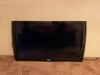 Selling 47 inch TV 1