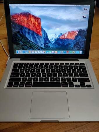2009 Macbook Pro 13, newly updated Battery, SSD and Ram 2
