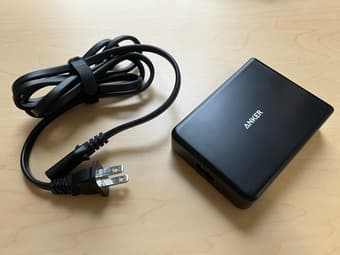 Anker USB-C 60W + 4 USB-A Wall Charger 1