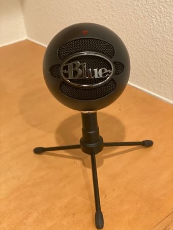 Blue Microphone and Bluetooth speaker 1
