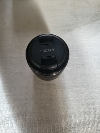 Sony FE 28 F2 3