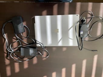 2-in-1 Laptop Microsoft Surface Book 3 15" GTX 1660 Ti + Surface Dock 4