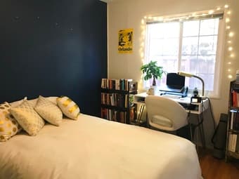 Cosy room in a furnished 5BR/3.5BA just off of Oregon and Alma 3