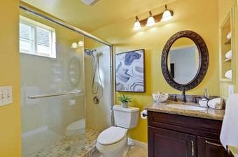 Master bedroom w. full bath in MountainView in a 3b3b condo 4