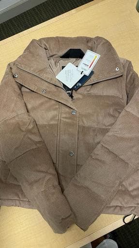 Hollister Women's Winter Jacket - Brown 1