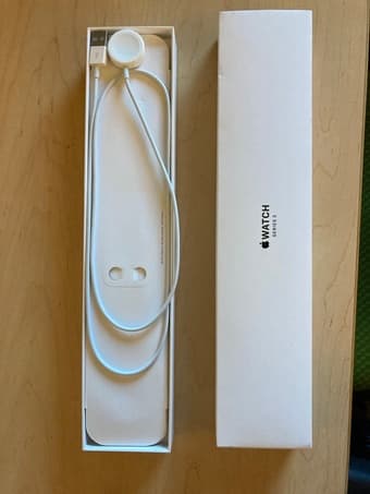 Apple Watch 3 - Like New 2