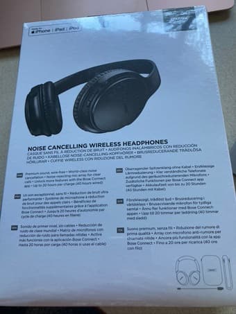 Bose Headphones - Quiet Comfort 35 II 3